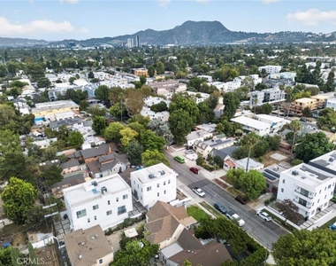 10853 Otsego Street - Photo Thumbnail 3