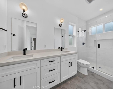 10853 Otsego Street - Photo Thumbnail 30