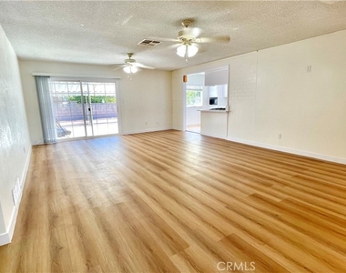 11652 Faculty Dr - Photo Thumbnail 3