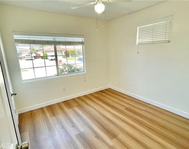 11652 Faculty Dr - Photo Thumbnail 12