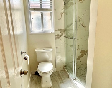 11652 Faculty Dr - Photo Thumbnail 9