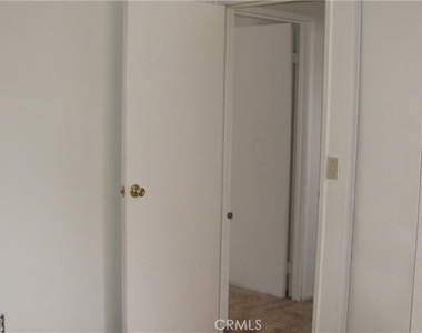 761 Upton Drive - Photo Thumbnail 7