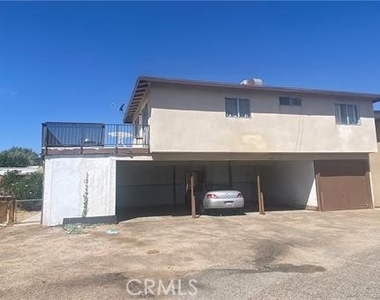 761 Upton Drive - Photo Thumbnail 13