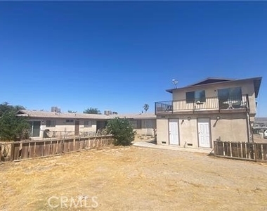 761 Upton Drive - Photo Thumbnail 12