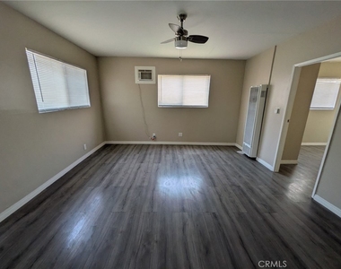 1231 S Duncan - Photo Thumbnail 8