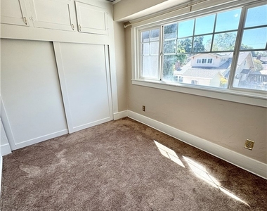 150 W 9th - Photo Thumbnail 7