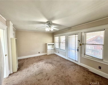 150 W 9th - Photo Thumbnail 1