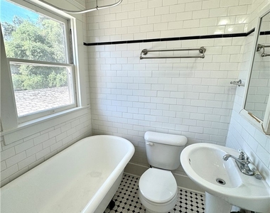 150 W 9th - Photo Thumbnail 8