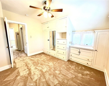 180 W 9th Street - Photo Thumbnail 15