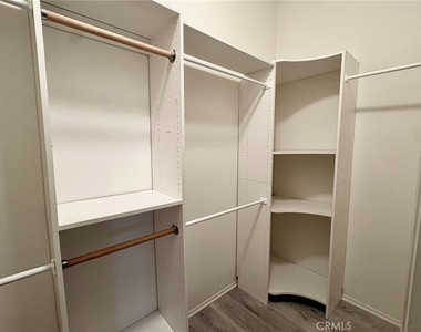 12169 Wembley Court - Photo Thumbnail 20
