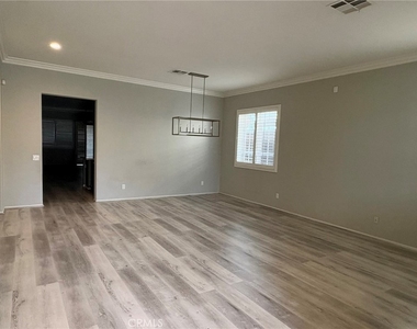12169 Wembley Court - Photo Thumbnail 2