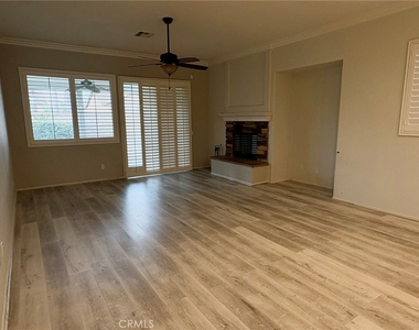 12169 Wembley Court - Photo Thumbnail 8