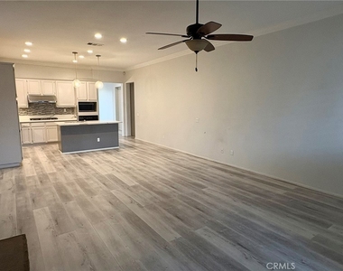 12169 Wembley Court - Photo Thumbnail 9