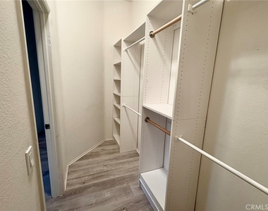 12169 Wembley Court - Photo Thumbnail 21