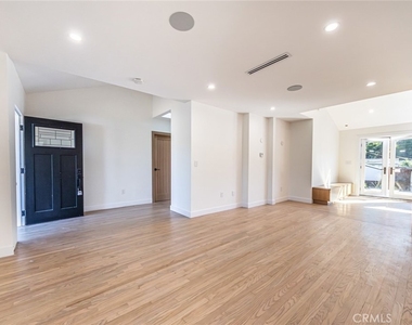 2051 Mcpherson - Photo Thumbnail 32