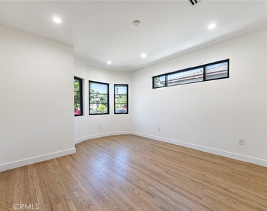 2051 Mcpherson - Photo Thumbnail 6