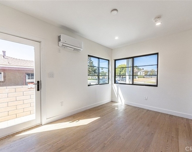 2051 Mcpherson - Photo Thumbnail 13