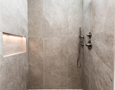 2051 Mcpherson - Photo Thumbnail 11