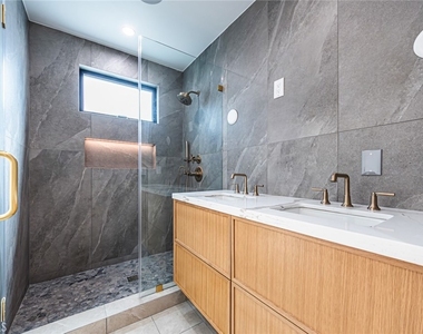 2051 Mcpherson - Photo Thumbnail 27