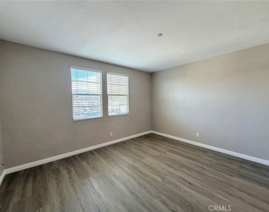 13409 Mashona Avenue - Photo Thumbnail 7