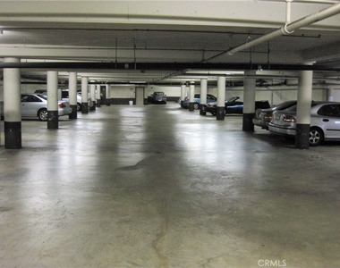 1300 Midvale Avenue - Photo Thumbnail 28