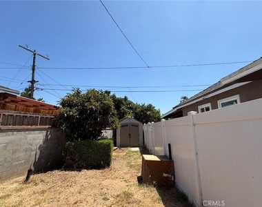 2132 Divine - Photo Thumbnail 14