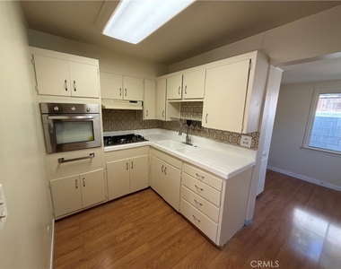2053 N Garfield - Photo Thumbnail 4