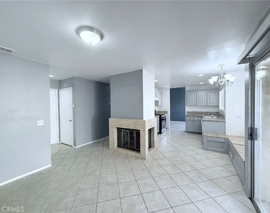 11876 Albion Way - Photo Thumbnail 7