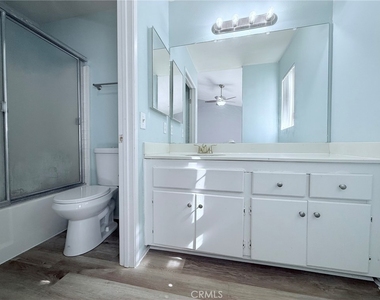 11876 Albion Way - Photo Thumbnail 14