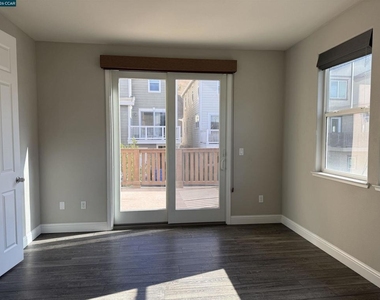 64 Persimmon Walk - Photo Thumbnail 20