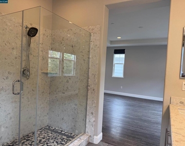 64 Persimmon Walk - Photo Thumbnail 14