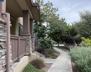64 Persimmon Walk - Photo Thumbnail 29