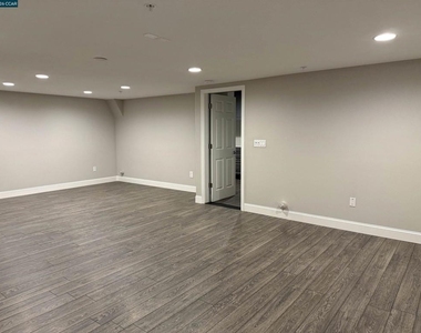 64 Persimmon Walk - Photo Thumbnail 23