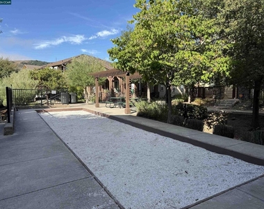 64 Persimmon Walk - Photo Thumbnail 28