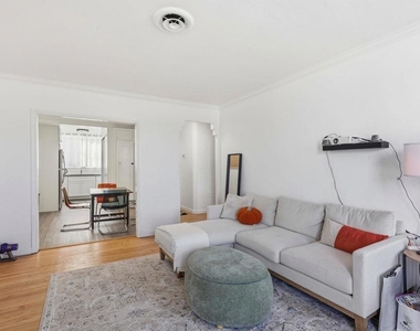869 Woodside Way - Photo Thumbnail 13
