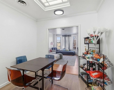 869 Woodside Way - Photo Thumbnail 17