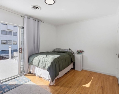 869 Woodside Way - Photo Thumbnail 24