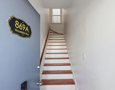 869 Woodside Way - Photo Thumbnail 11