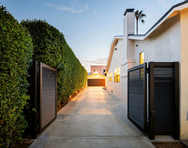 5319 West Boulevard - Photo Thumbnail 8