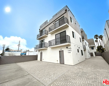 11443 Hatteras Street - Photo Thumbnail 20