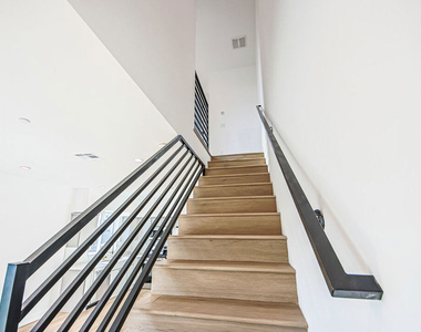 11443 Hatteras Street - Photo Thumbnail 24