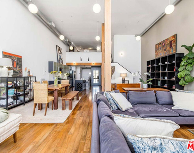 4215 Glencoe Avenue - Photo Thumbnail 5