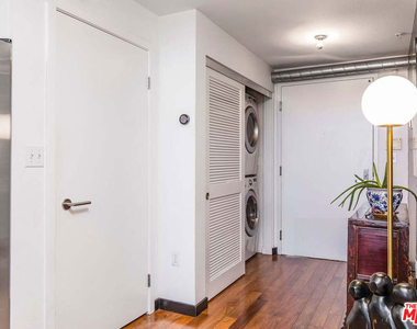 4215 Glencoe Avenue - Photo Thumbnail 14