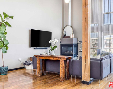 4215 Glencoe Avenue - Photo Thumbnail 2