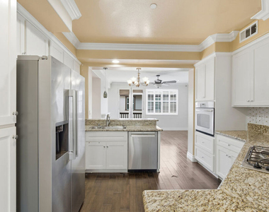 732 Tennis Club Lane - Photo Thumbnail 13