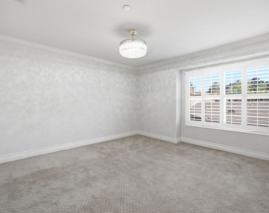 732 Tennis Club Lane - Photo Thumbnail 36