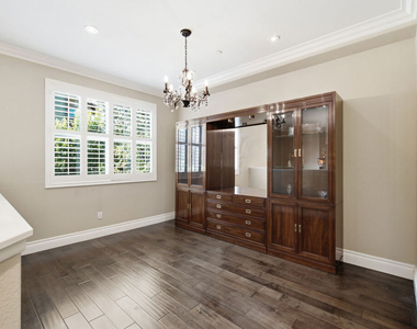 732 Tennis Club Lane - Photo Thumbnail 11