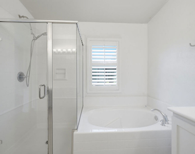 732 Tennis Club Lane - Photo Thumbnail 33