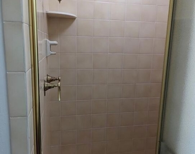 100 N Wetherly Drive - Photo Thumbnail 28