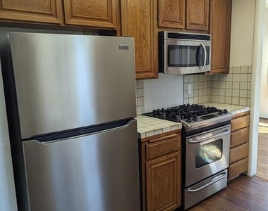 100 N Wetherly Drive - Photo Thumbnail 15